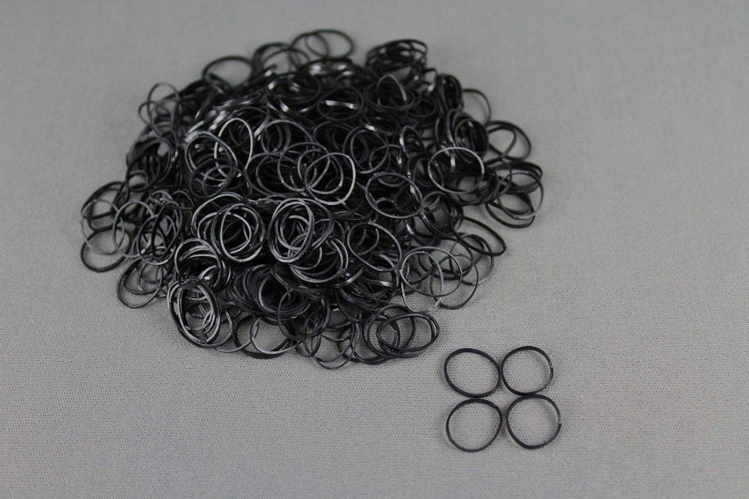 Amazon Com Black Set Pack Of 500 Small Tiny Mini Hair Ties