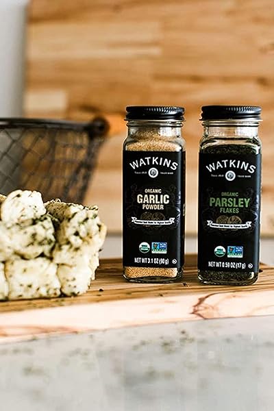 WATKINS GOURMET ORGANIC SPICE JAR, PARSLEY FLAKES, NON-GMO, KOSHER, 0.59 OUNCE JAR, 1-PACK