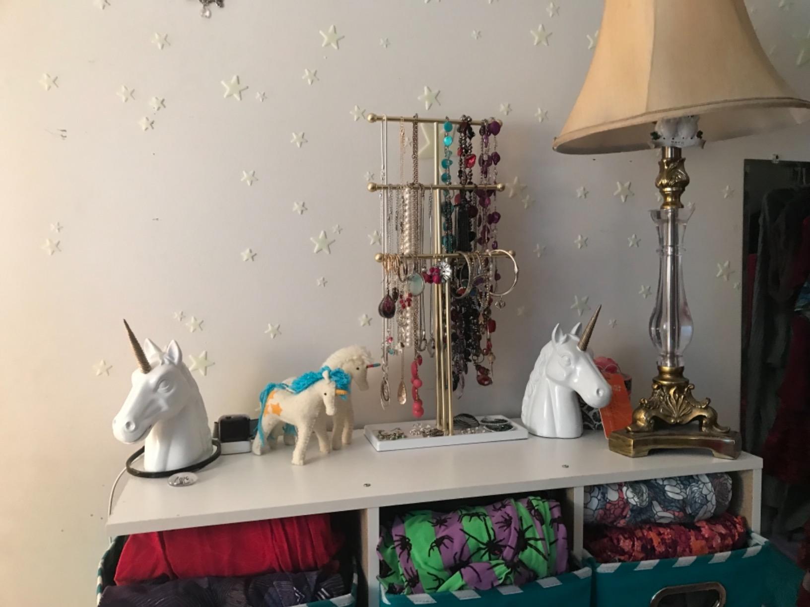 6/mo Finance Umbra Trigem Hanging Jewelry Organizer Tiered Tabletop