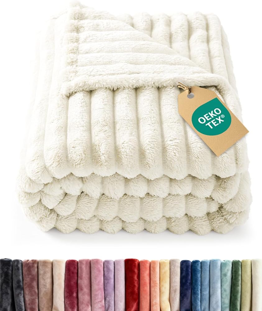Super Soft Fleece Blanket Queen Size - Fleece Throw Blanket for Bed, Couch &amp; Chair - Cozy, Warm &amp; Breathable - All Season Fuz