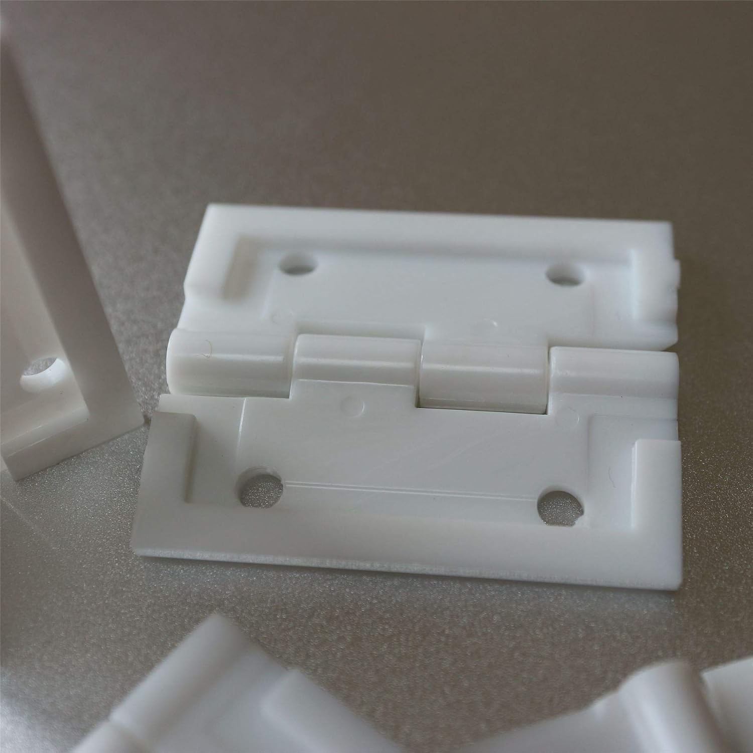 4 x Angled L Hinge Hinges Brackets, White Acrylic + 20x Bolts, Clear Right Angle Bracket, Corner, 45mm - Image 5