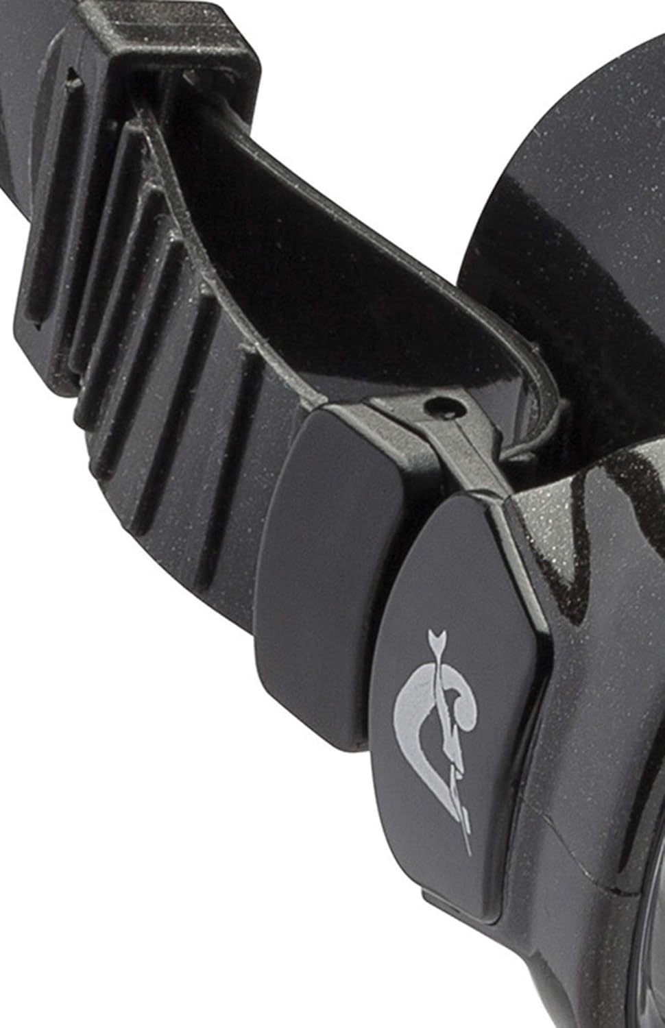 First Dive Mask with Inclined Lenses for Scuba Diving - optical lenses available | FOCUS made by Cressi: quality since 1946