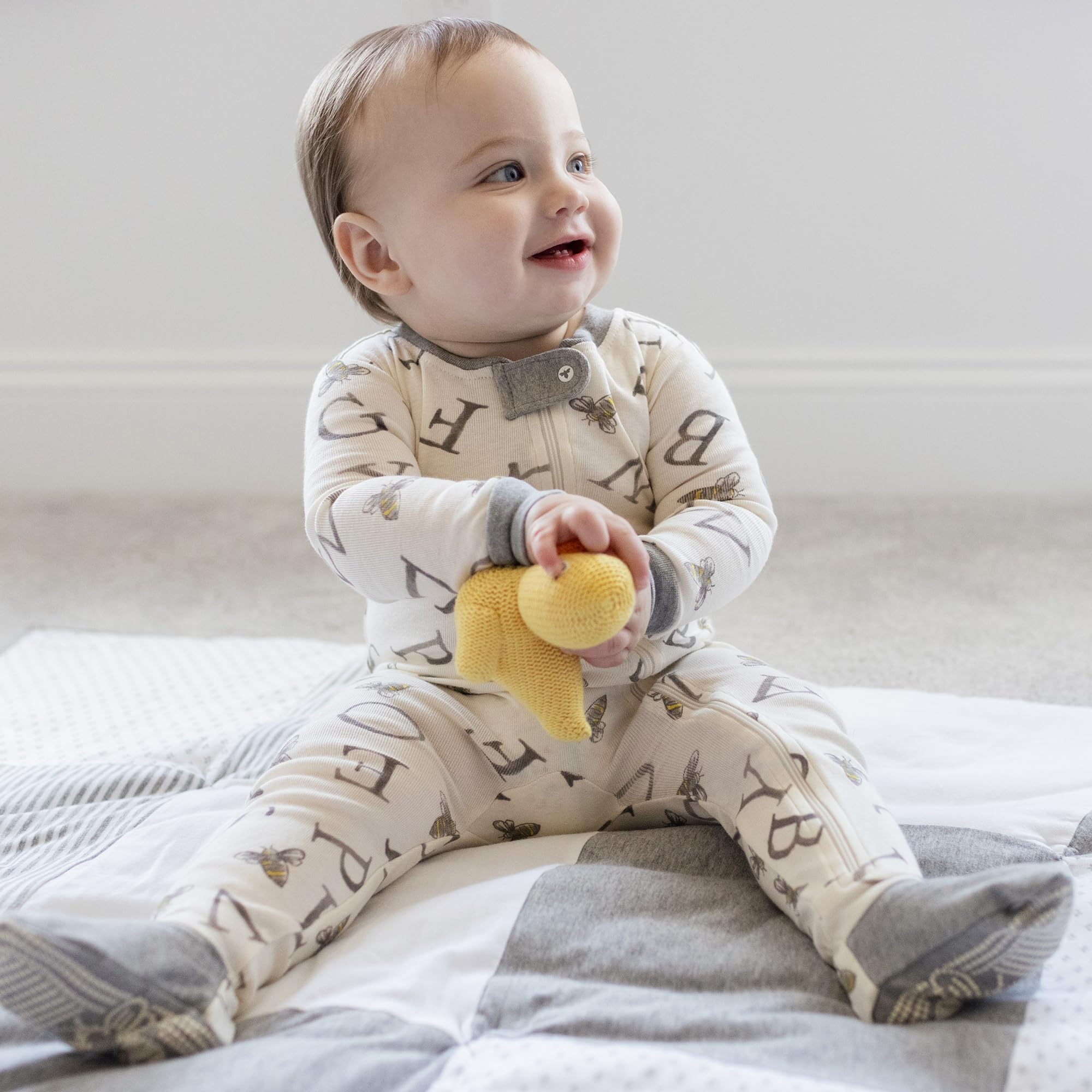 Burt's Bees Baby Boys' Snug Fit One-Piece Footed Non-Slip Sleeper