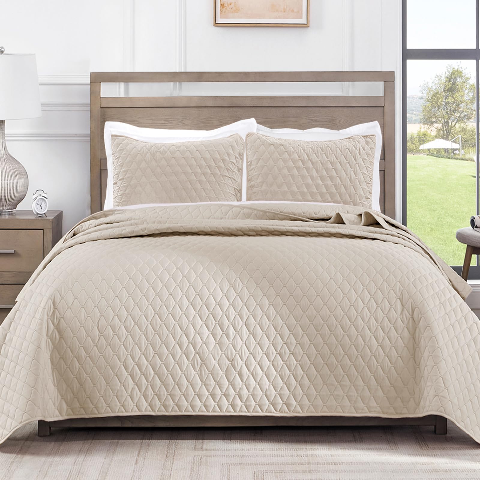 Photo 1 of Exclusivo Mezcla Reversible Full Queen Quilt Bedding Set with Pillow Shams, Lightweight Quilts Queen Size, Soft Bedspreads Bed Coverlets for All Seasons - (Brich Beige, 90"x96")