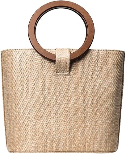 Una borsa con manici in legno