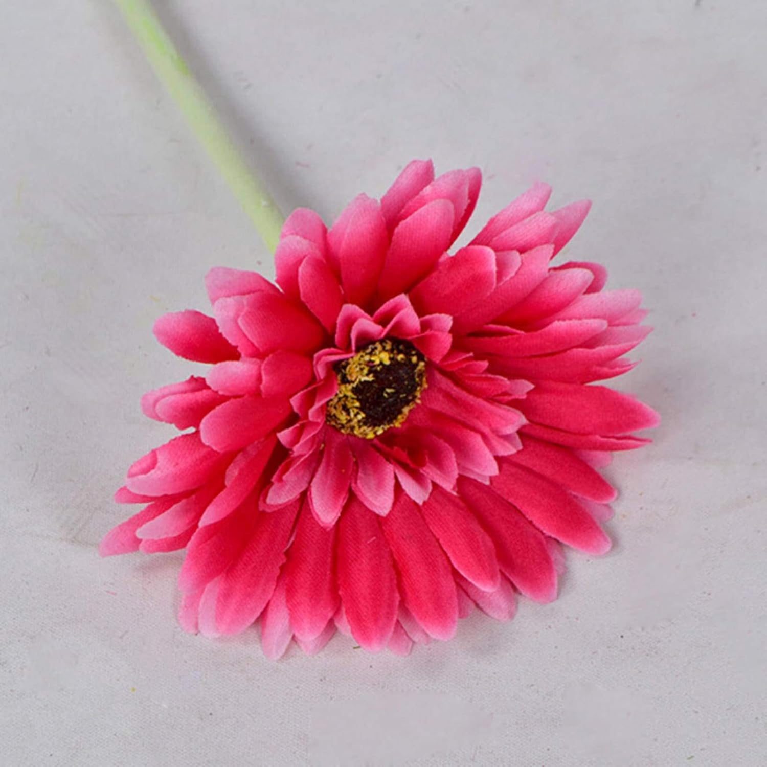 Amazon 1 2 5pcs造花10cmシルクアフリカンデイジーハルシャギクガーベラホームウェディング用フェイクフラワーデコレーションラグジュアリーホームデコレーション 造花 オンライン通販