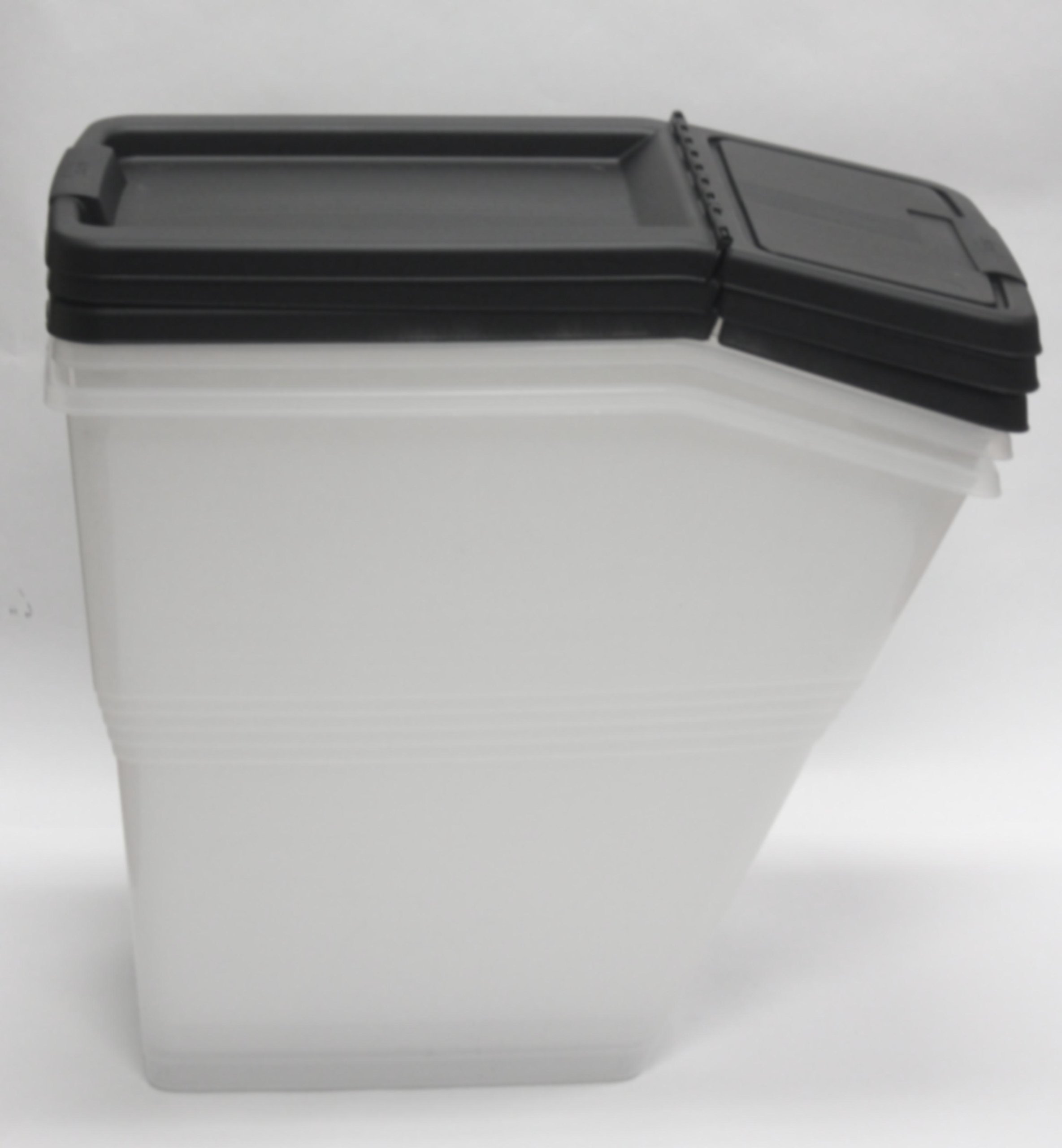 WTM CBBL32 Stackable Bins with Hinged Lids, 32Quart Buy Online in