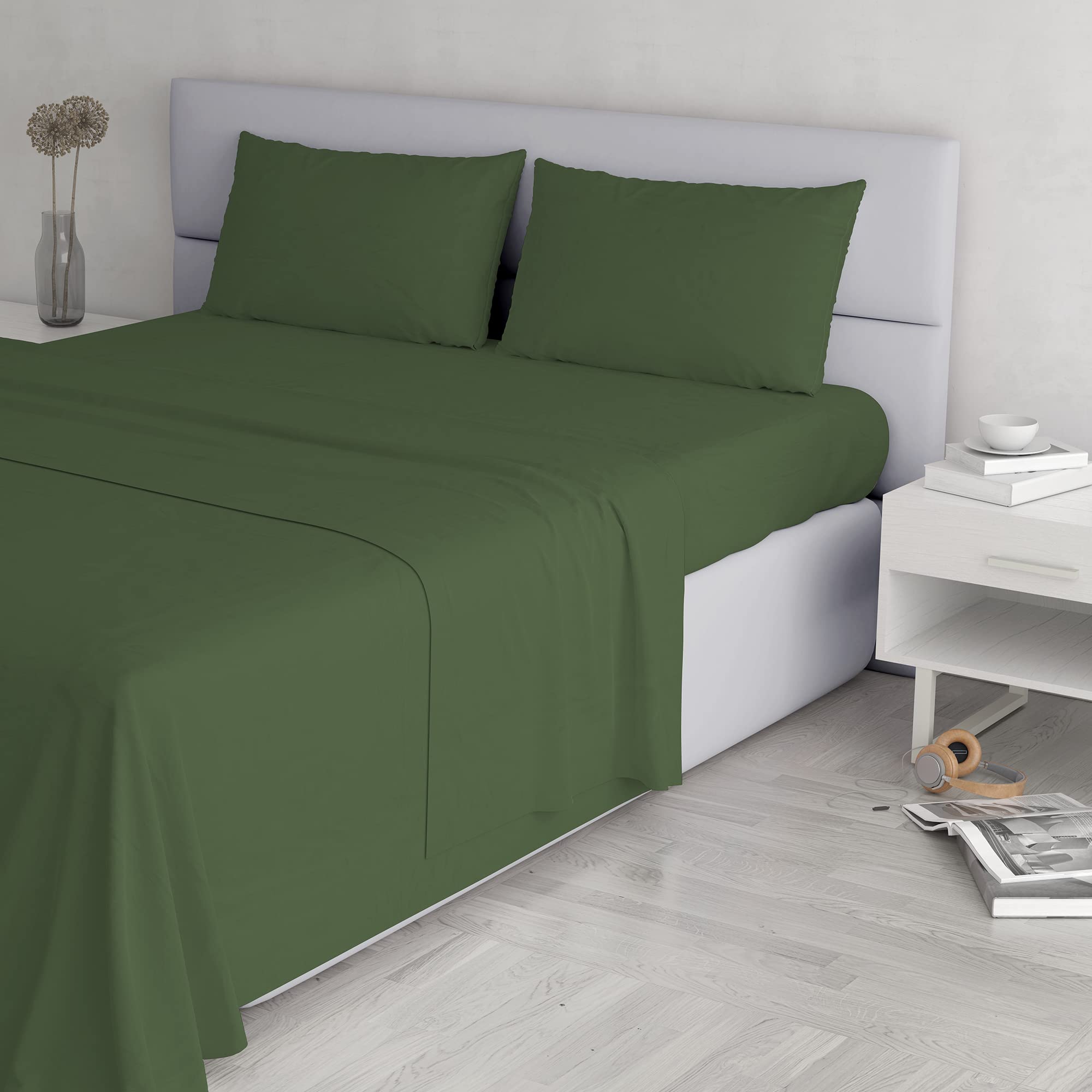 Italian Bed Linen Elegant Bed Linen Set (Flat 250x300, Fitted Sheet 170x200cm+2 Pillowcases 52x82cm), Dark Green, DOUBLE