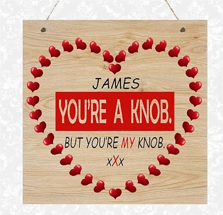 Regalo Natale Fidanzato.Dozili Divertente Targa Con Pomello In Legno Effetto Venato Regalo Di Natale Fidanzato Fidanzato Marito Moglie Amazon It Casa E Cucina