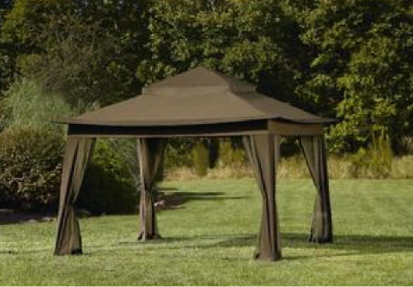10 x 10 portable pop up Gazebo Canopy / Mosquito Netting