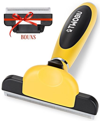 Amazon Com Twobiu Pet Deshedding Brush For Dogs Cats Dog