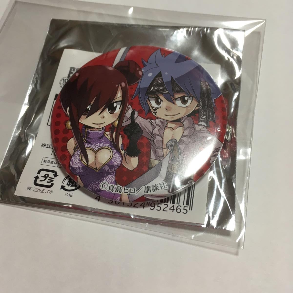 Amazon フェアリーテイル 真島ヒロ 原画展 ジェラール エルザ ジェラエル 缶バッジ アニメ 萌えグッズ 通販
