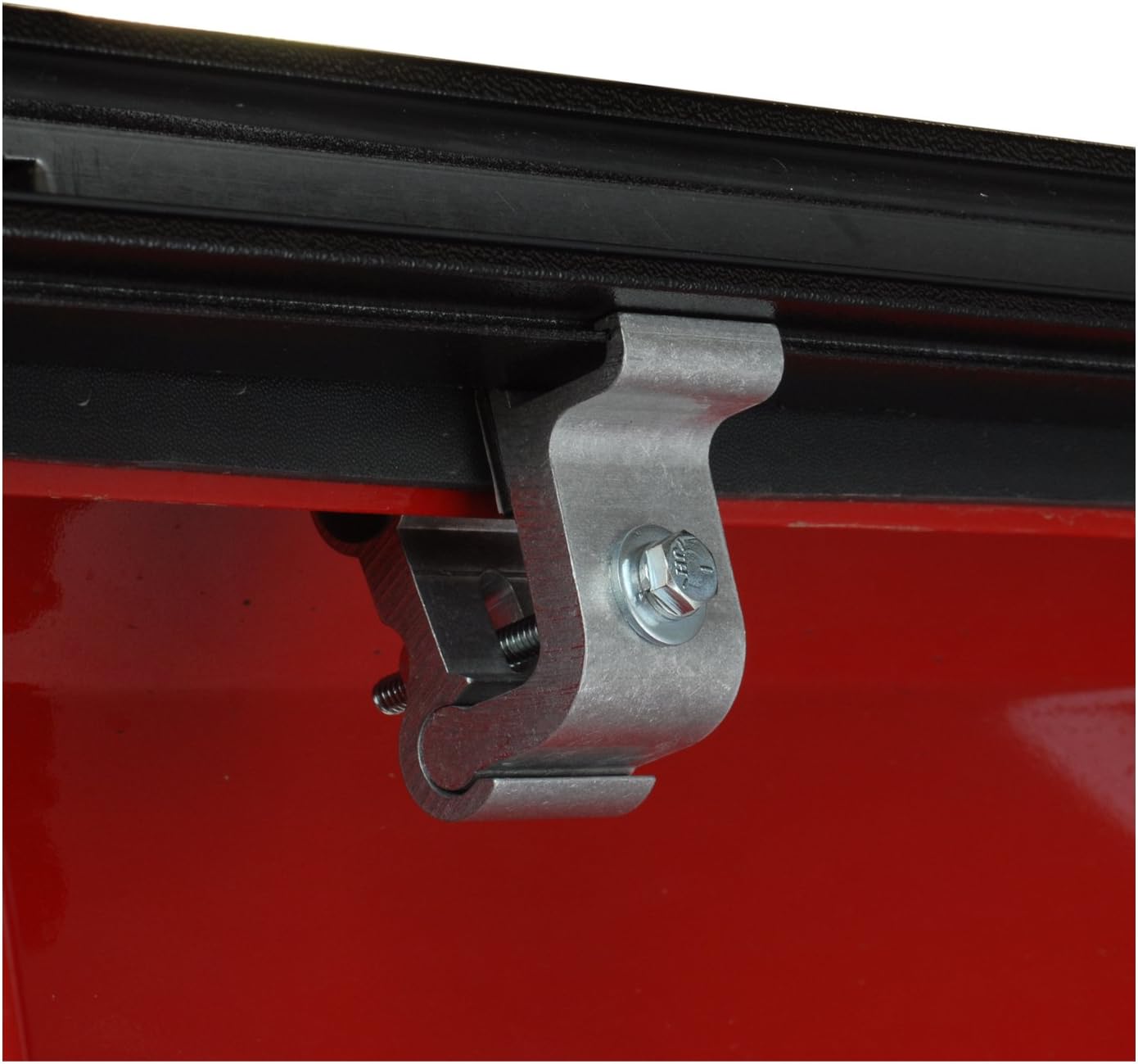 Amazon Com Pace Edwards Blca27a58 Bedlocker Tonneau Cover Kit Incl Canister Bedlocker Tonneau Cover Kit Automotive