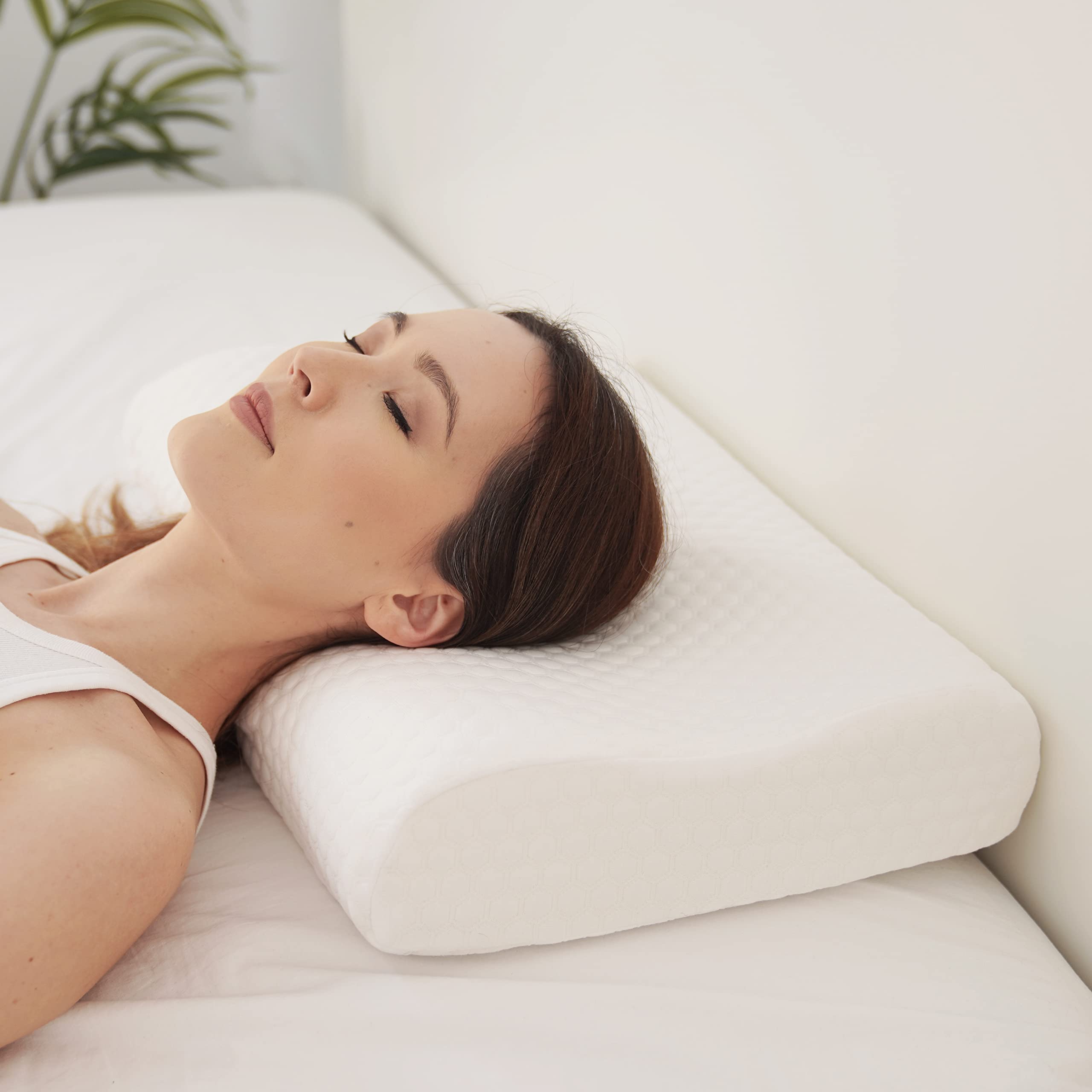 Feature Home Firm Support Memory Foam Pillow for Neck and Shoulder Pain Relief | Orthopedic Sleep Pillow for All-Round Improved Sleep | UK Design with Interior Lining | Ideal for Side & Back Sleepers