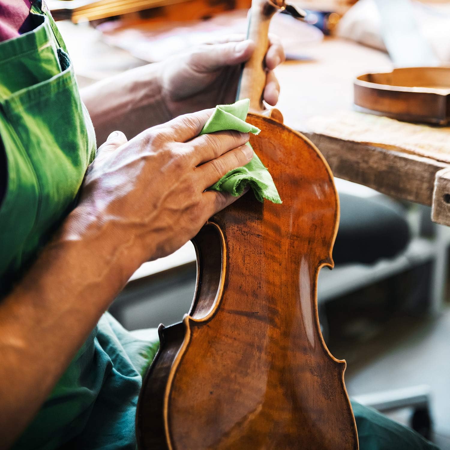 AAwipes Guitar Cloths Microfiber (3-Pack 12"x12") Plush Polishing Cloths for Musical Instruments Premium Polishing & Cleaning Cloths for Guitar Violin Piano Clarinet Trumpet Sax Universal: Musical Instruments