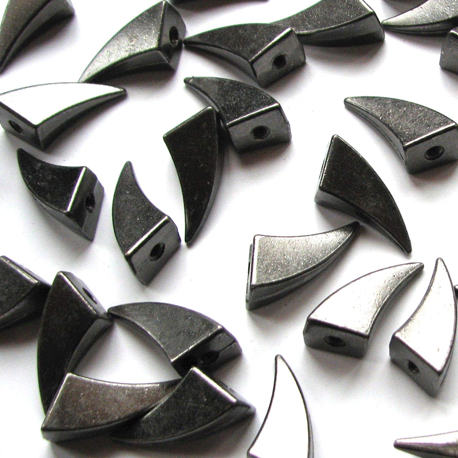 RUBYCA 17MM 100pcs Black Gunmetal Dragon Claw Spike and Studs Metal Screw-Back Spots Leather-craft DIY Punk Leather Clothes — image 1