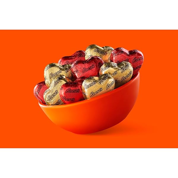 REESE’S MILK CHOCOLATE PEANUT BUTTER CREME HEARTS, VALENTINE’S CANDY GIFT BOX, 6.5 OZ