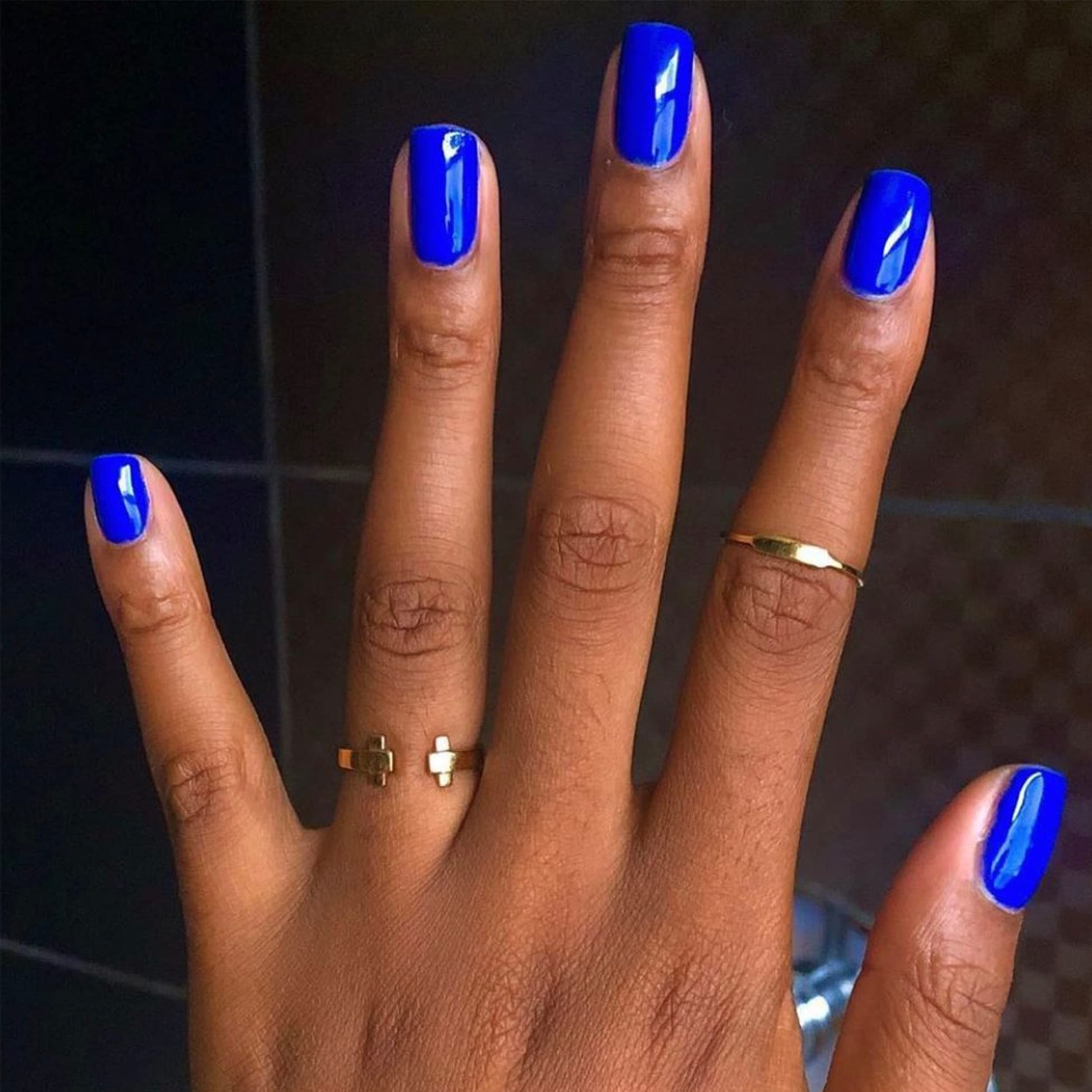 DND Gel Polish Set, Blue Collection, UV/LED Gel Polish and Air Dry Nail Lacquer, Matching Chip-Free Polish Duo, 734 Berry Blue, 0.5 Fl Oz - Image 2