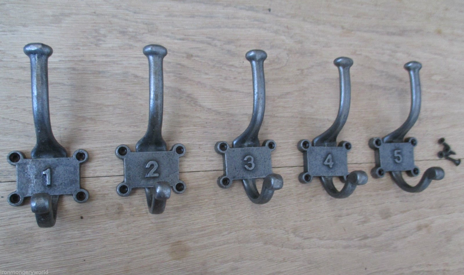 IRONMONGERY WORLD® CAST Iron Vintage Style Numbered 1-5 Set Coat Hooks School COATHOOKS Rack Board (Retro Hooks)