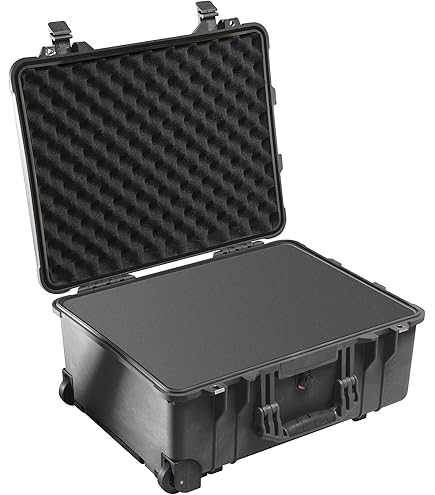 Amazon.com : Pelican 1550 Case With Foam (Black) : Diving Dry
