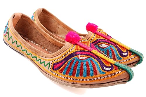 kolhapuri jutti for ladies