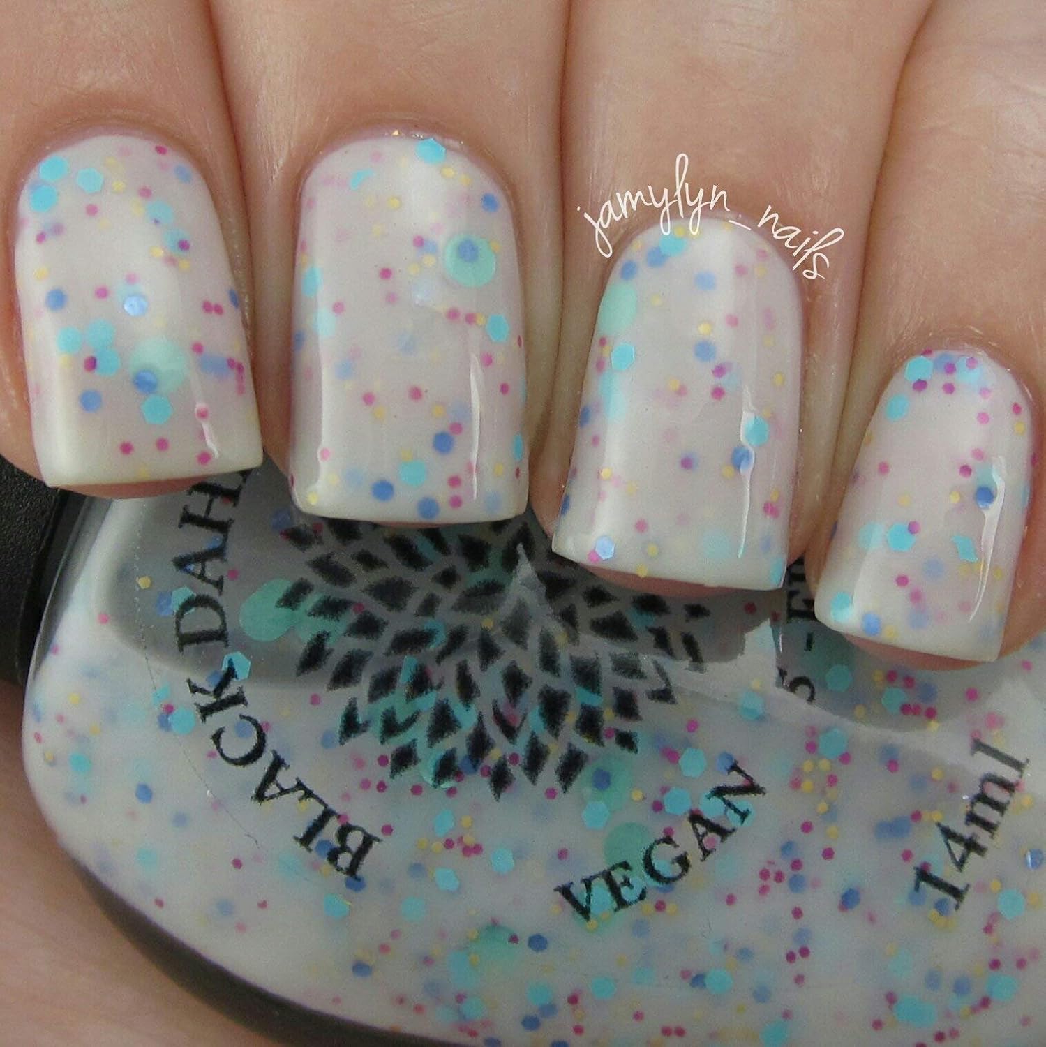 Amazon Com Rain Daisy White Crelly Nail Polish With Magenta