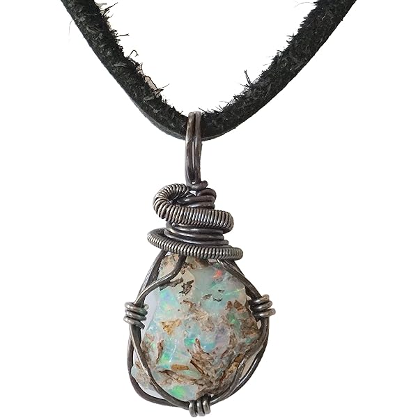 Amazon.com: Large Trillion Cut Blue Tanzanite Necklace Amazon.com: Large Trillion Cut Blue Tanzanite Necklace