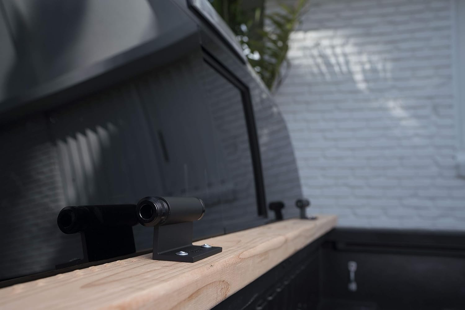 delta hitch thru axle