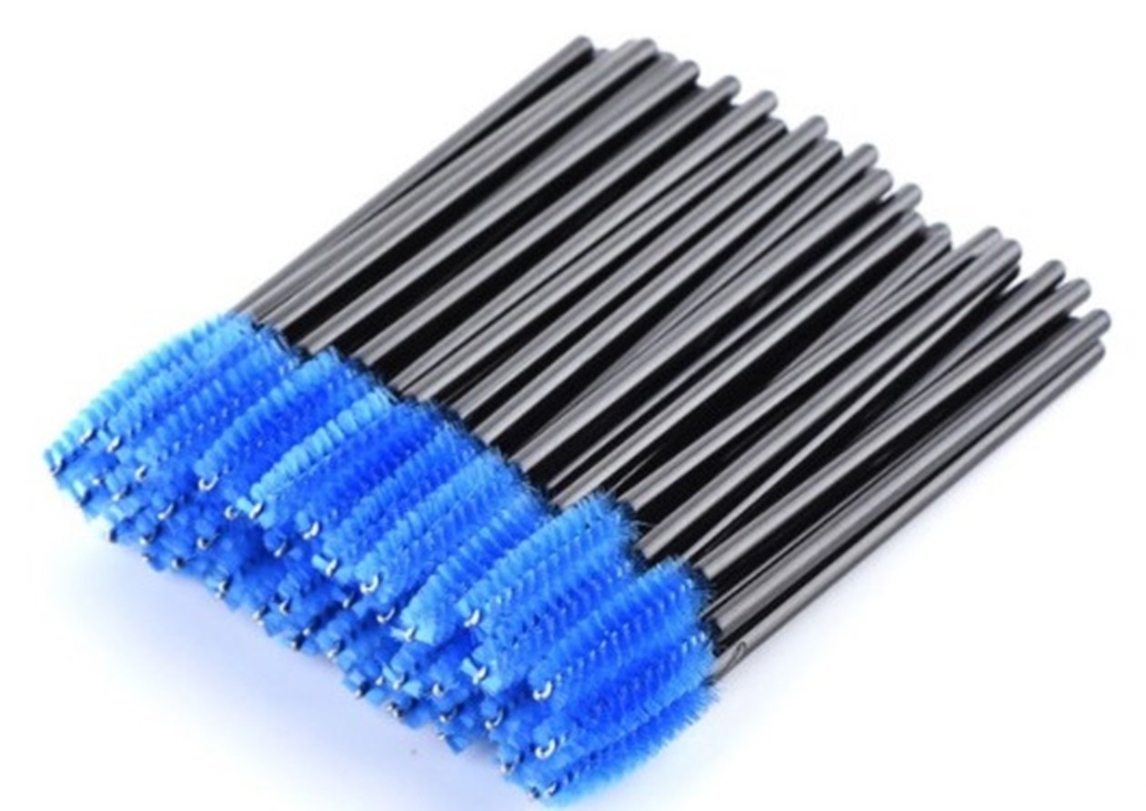 50 Pcs Makeup Brush Set Disposable Eyelash Mascara Wands Cosmetic Make Up Tool Professional Natural Beauty Palette Eyeshadow Dainty Popular Faced Colorful Rainbow Hair Highlights Kit, Type-02