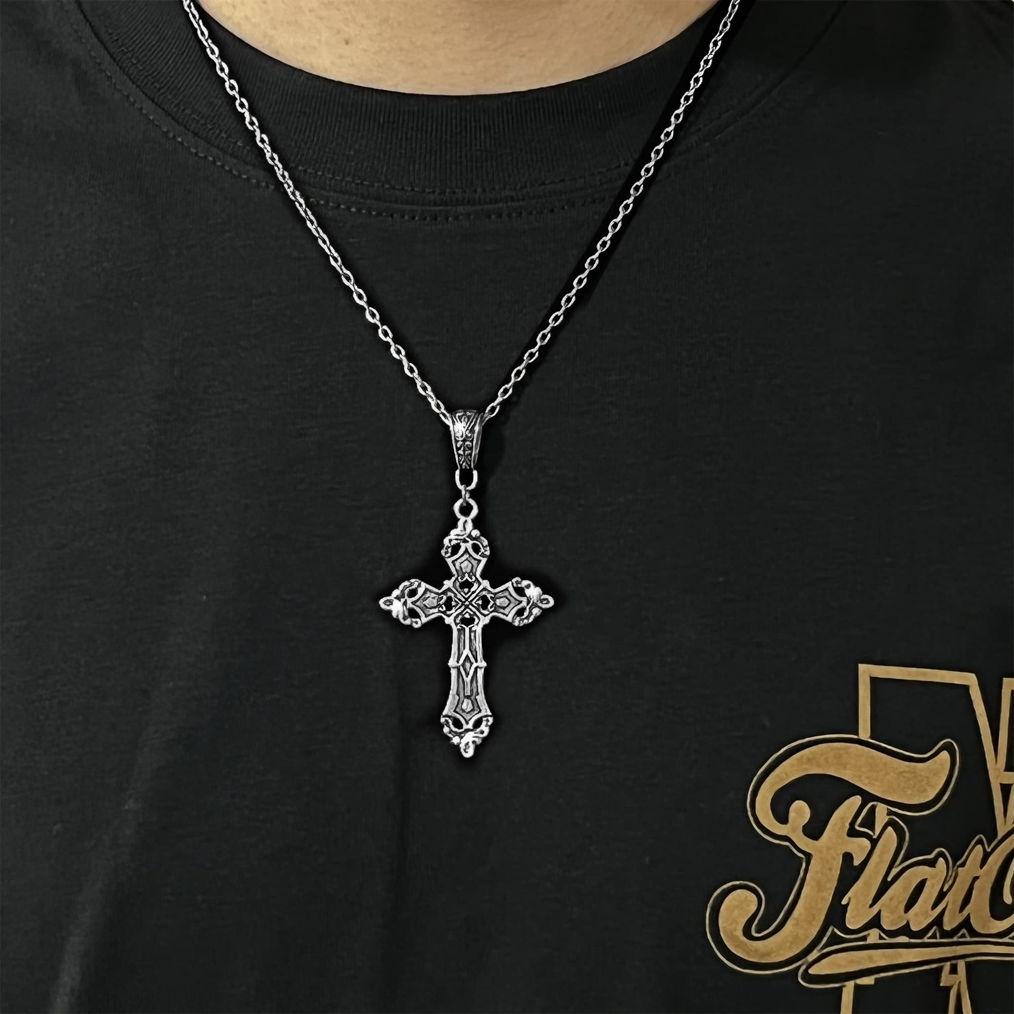 LIRUNQIN Cross Pendant Necklace Indie Punk Gothic Choker for Egirl Eboy Woman Men
