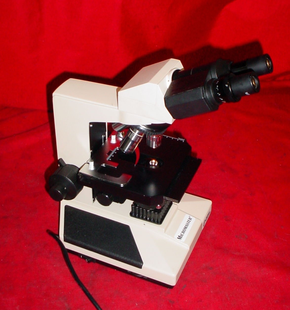 Fisher Micromaster 12561B Microscope w/4 Objectives 4X,10x