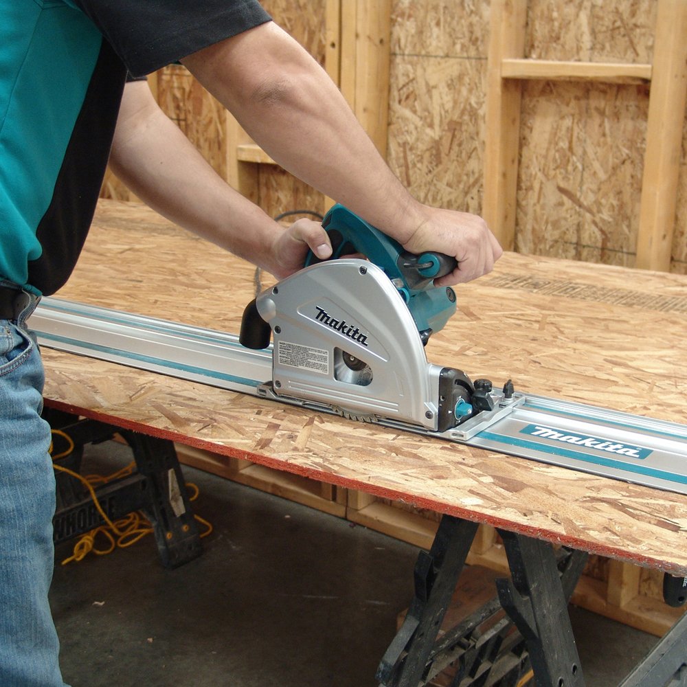 Makita SP6000J1 6-1/2-Inch Plunge Circular Saw with Guide Rail