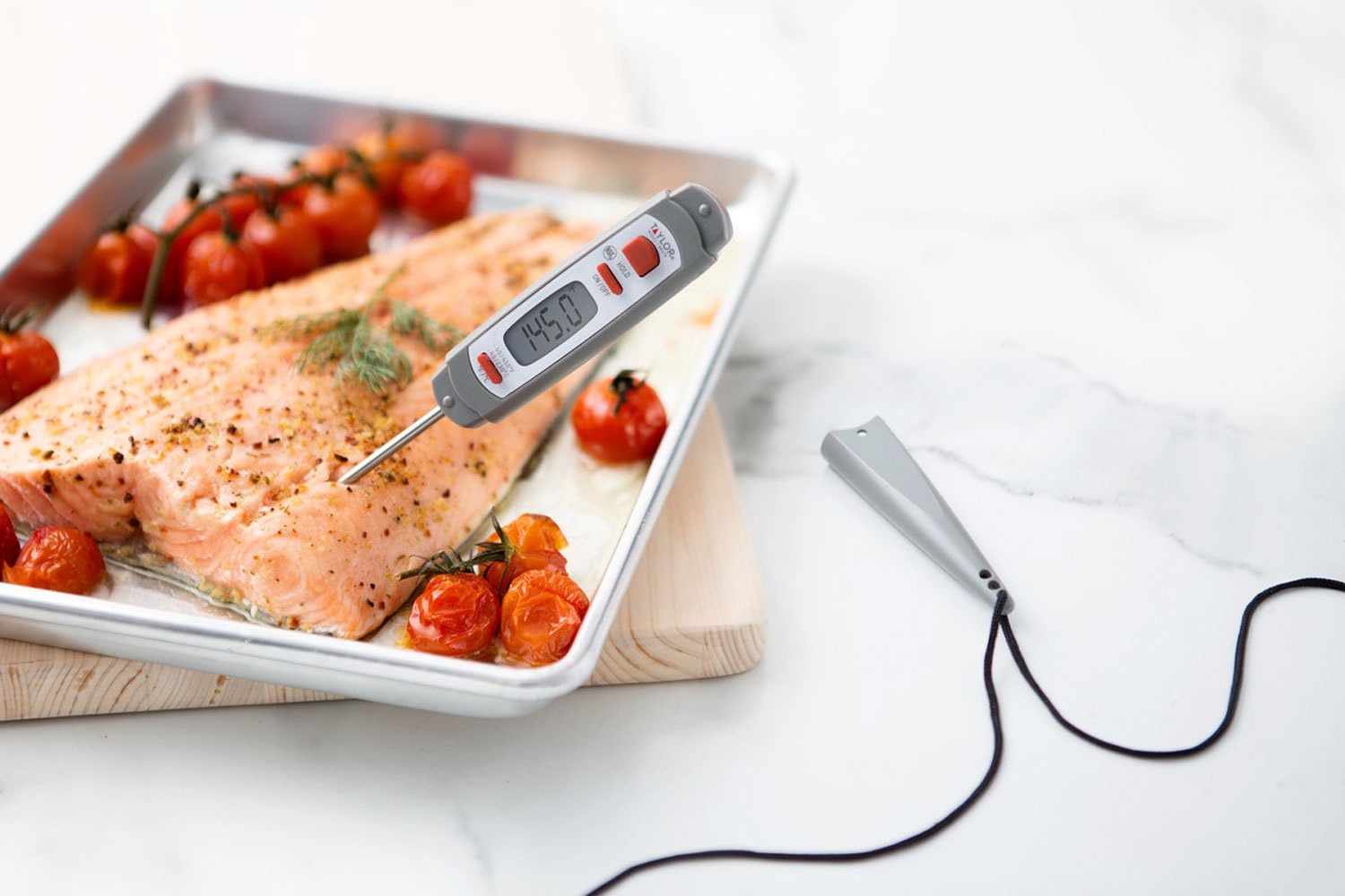 Taylor Compact Waterproof Digital Pen Thermometer: Kitchen & Dining