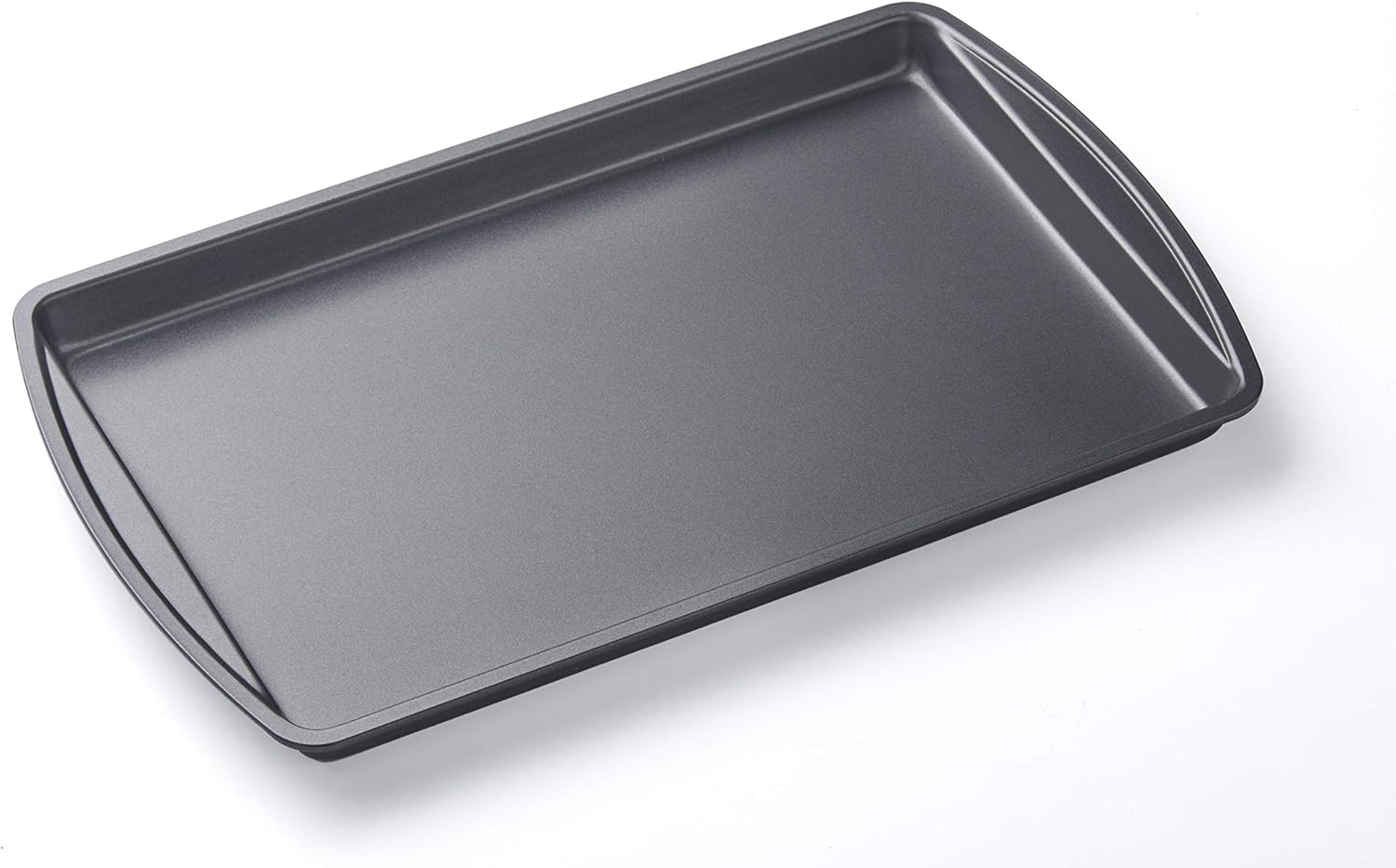 Betty CrockerSet of 3 Non-Stick Cookie and Baking Sheets - Includes Large, Medium, and Small Cookie Sheet. Non-stick Coated Steel and Dishwasher Safe: Kitchen & Dining