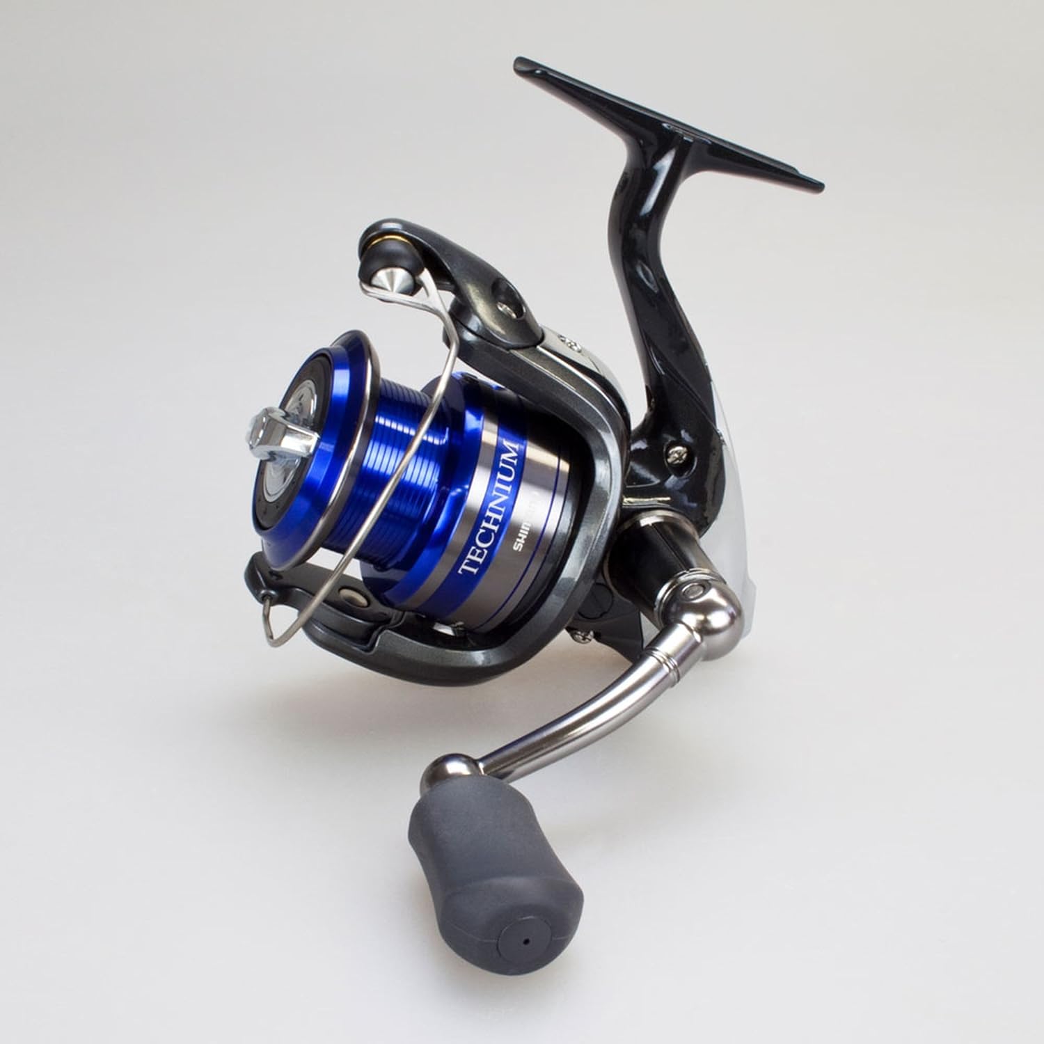 Amazon.com : SHIMANO Technium 2500 FD Spinning Reel frontdrag ...