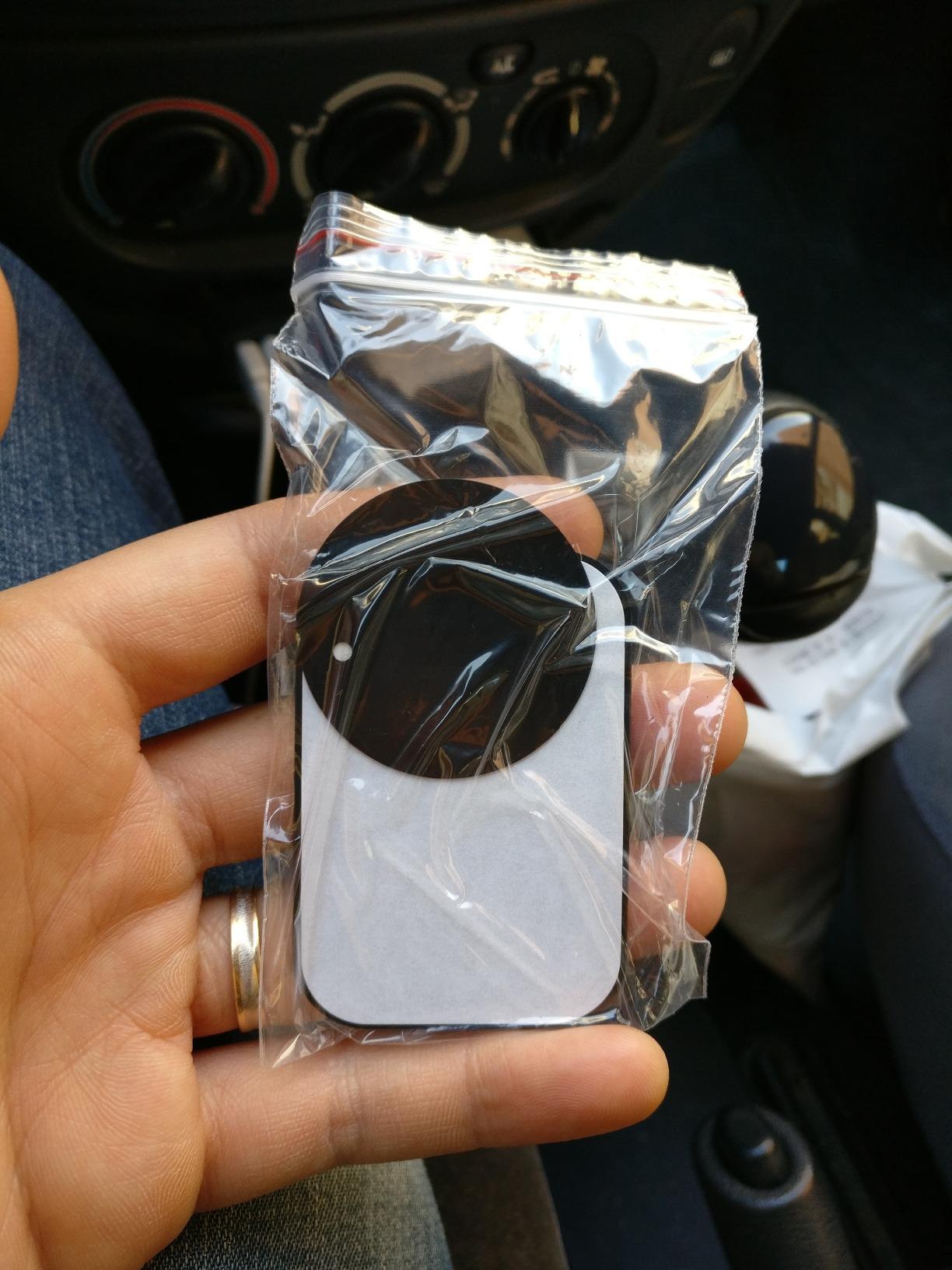 🙂 … MomentsForZen (Richard)