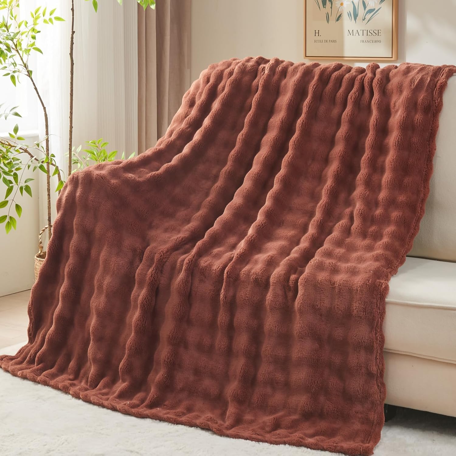 Wajade Fleece Throw Blanket Bubble Faux Fur Fluffy Bed Blanket Super Cosy Warm Large Blanket for Bed Sofa Car, Coffee 153x203CM