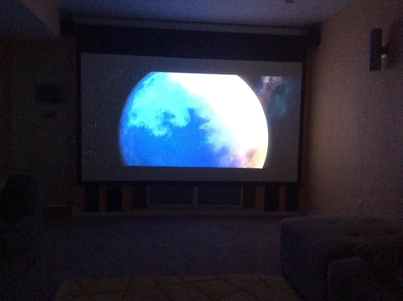 [Elite Screens] Spectrum 2 Series