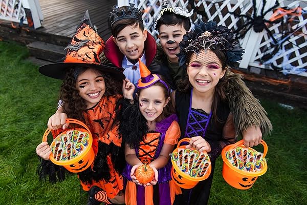 FRUIDLES HALLOWEEN SWIRL VARIETY LOLLIPOP, MIXED FRUIT FLAVOR, INDIVIDUALLY WRAPPED (24-PACK)