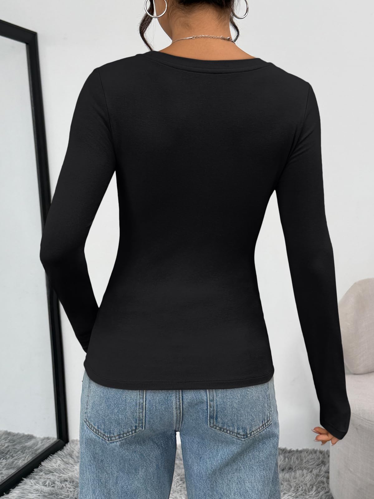 Trendy Queen Womens Long Sleeve T-Shirts Basic Crop Tops 2025 Fall Fashion Outfits Going Out Winter Clothes