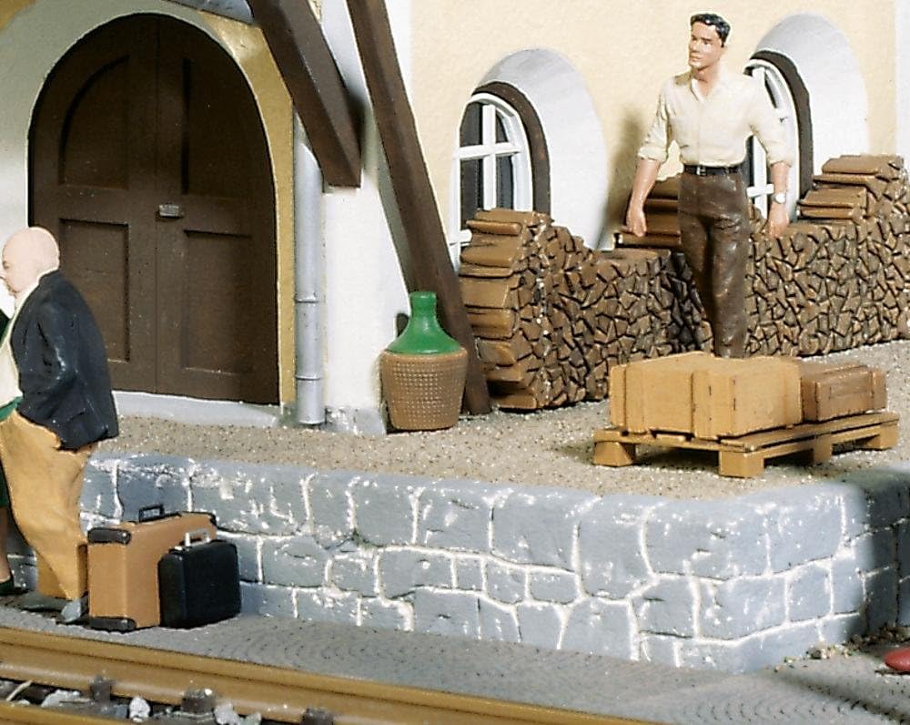 POLA 333207 - Boxes and Luggage, Accessories for Model Railway Model Making, Multiple, Small