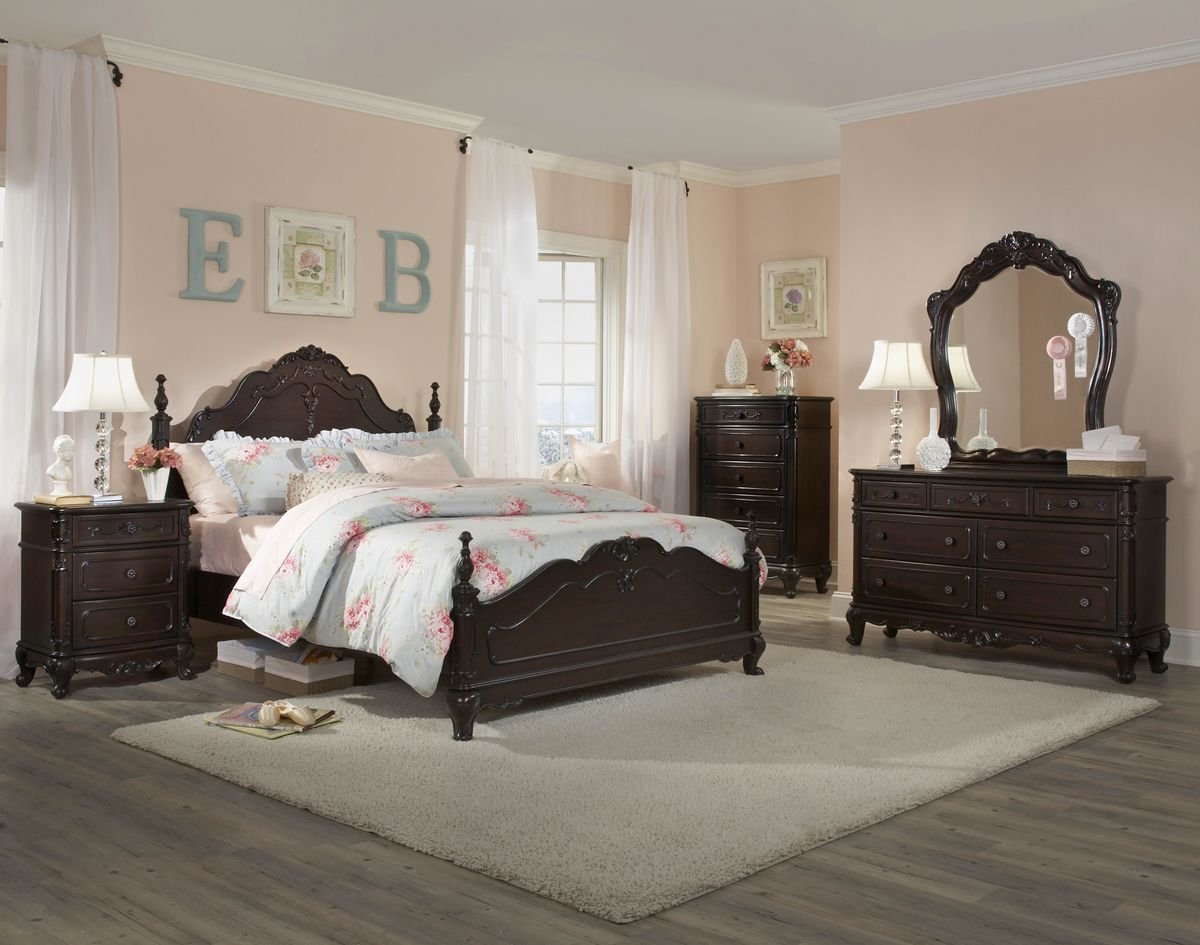 Amazon Com Cinderella 5 Pc Queen Bedroom Set With Chest By