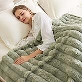 KayWing Faux Fur Throw Blanket: Green Reversible Cozy Long Rabbit Wide Strip Fleece - Luxury Fluffy Blanket for PetLover Age 25-40 - Throw Size 50"x 60"