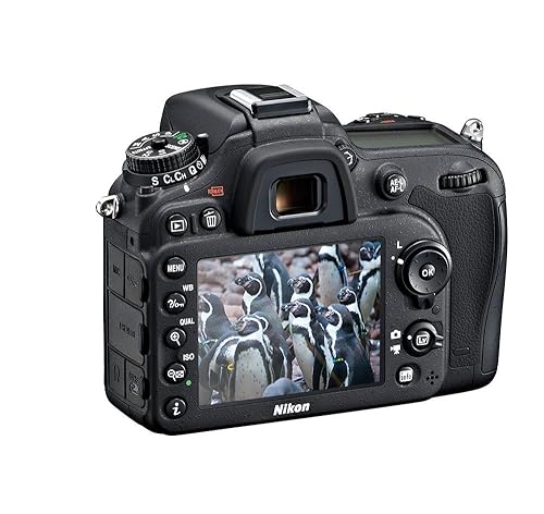 Nikon D7100 MP DX-Format CMOS Digital SLR with 18-140mm