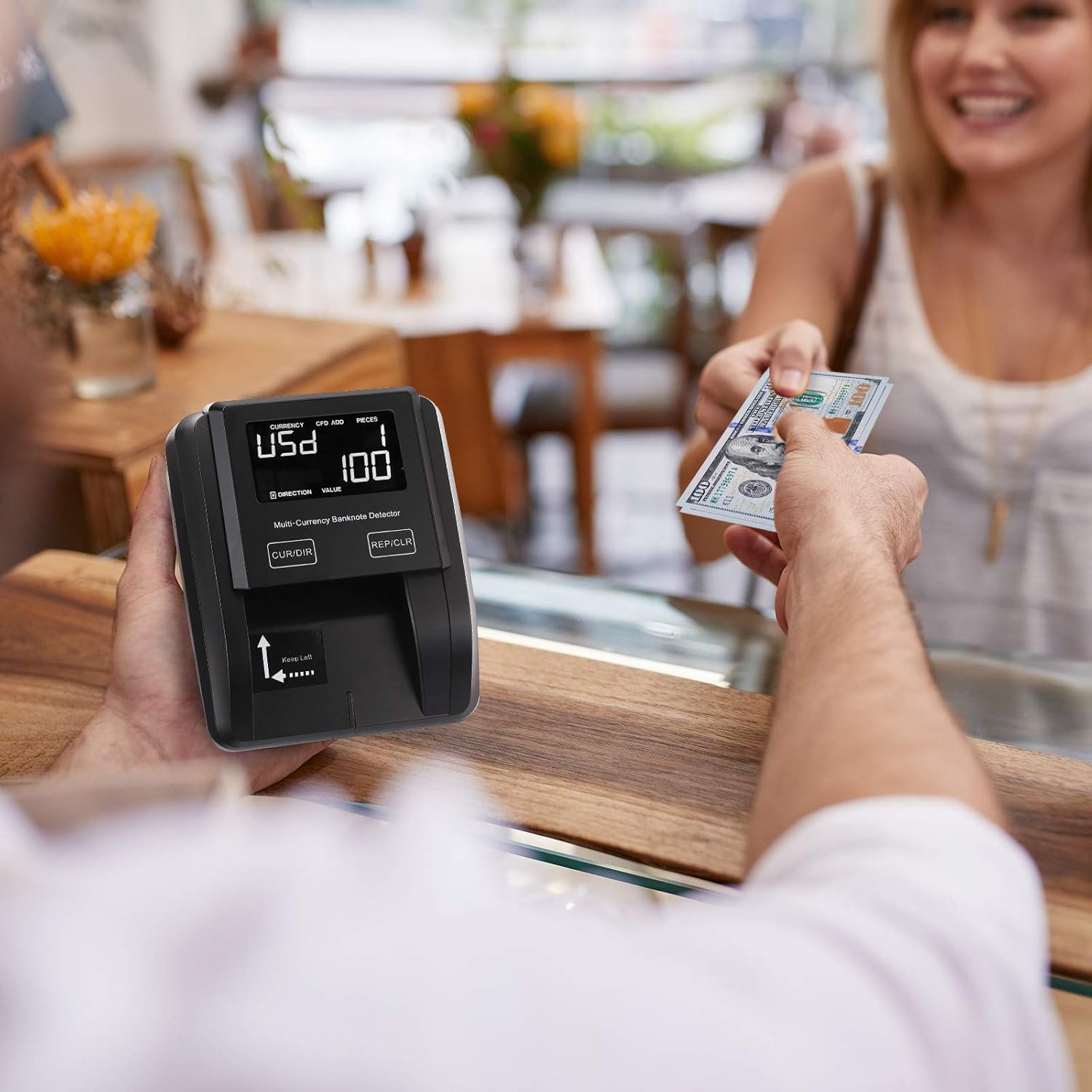 MUNBYN Portable Counterfeit Bill Detector Machine, Value Counting, 4 Orientation, Ultra-Compact, UV MG IR Detection, Multi Currency, Rechargeable Counterfeits Money Detector for Cashier, Driver : Office Products