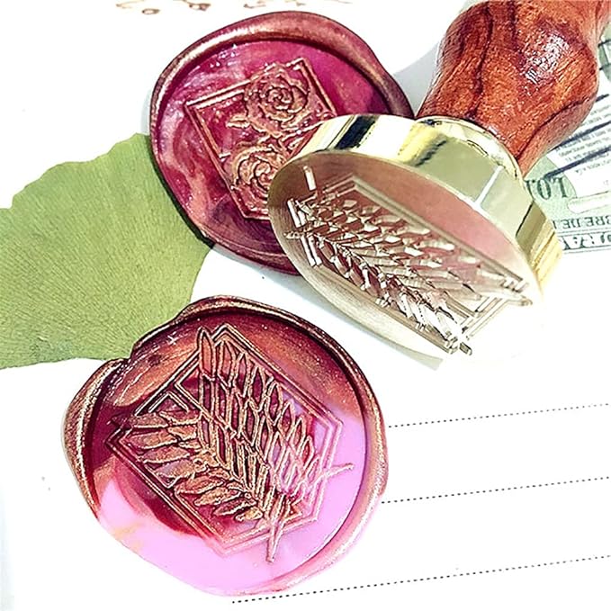 Amazon 進撃の巨人 真鍮ヘッド 封蝋 印章 スタンプ ハガキ 結婚式 招待状 Diy用 手芸用品 パッケージ 調査兵団 自由の翼 文房具 メッセージカード 小物 アニメ萌えグッズ ギフト 調査兵団 アニメ 萌えグッズ 通販