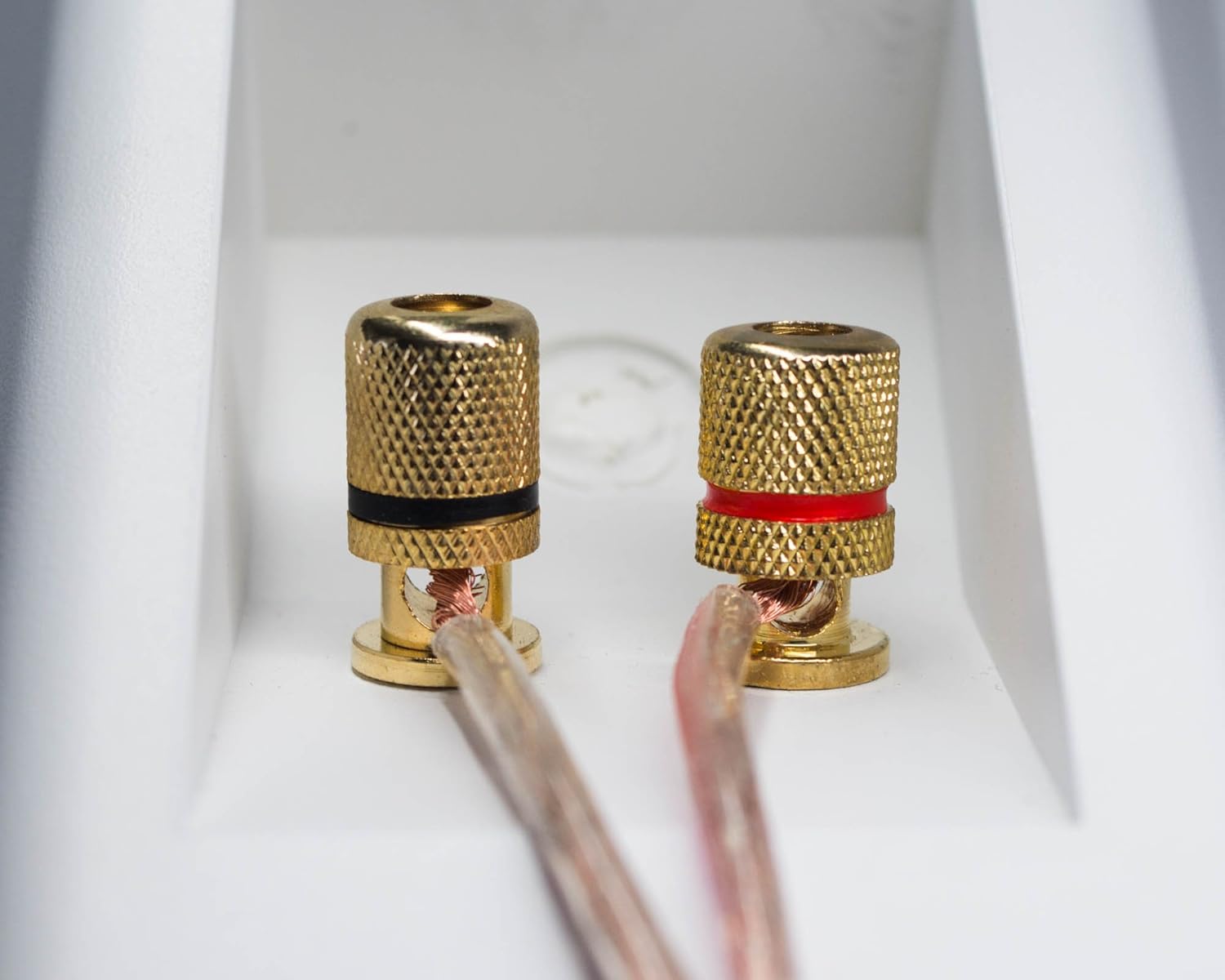 Dual Electronics LU53PB 3-Way High Performance Outdoor Indoor Speakers with Powerful Bass | Effortless Mounting Swivel Brackets | All Weather Resistance | Expansive Stereo Sound Coverage | Sold in Pairs: Home Audio & Theater