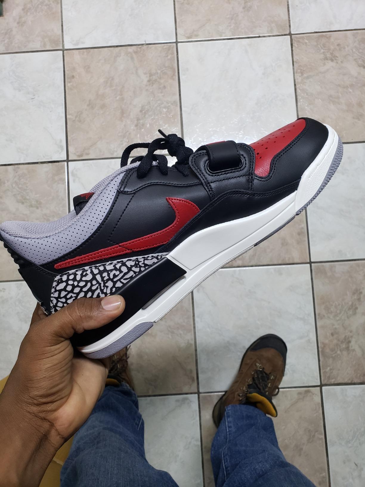 Air Jordan 3 Tinker Black Cement photo review