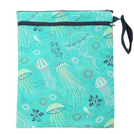DZT1968 Reusable Wet Diaper Pad Newborns Foldable Cartoon Waterproof Wet Reusable Washable Portable Diaper ag Storage Bag by