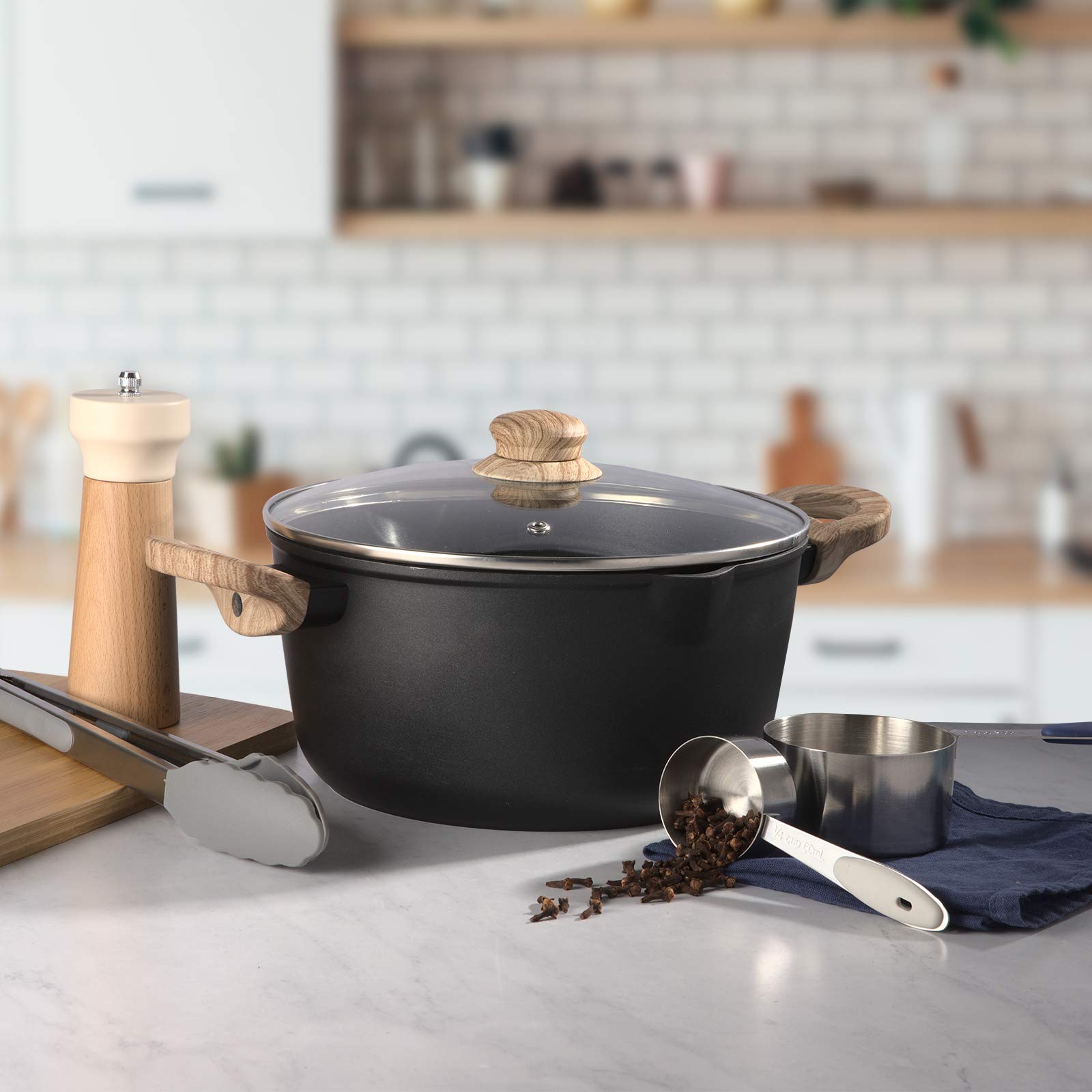 Country Kitchen Cookware Forged Aluminum Dutch Oven Quart Pot